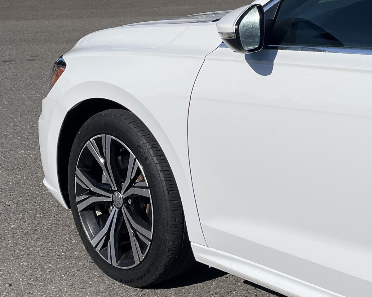 2022 Volkswagen Passat SE Sedan 4D