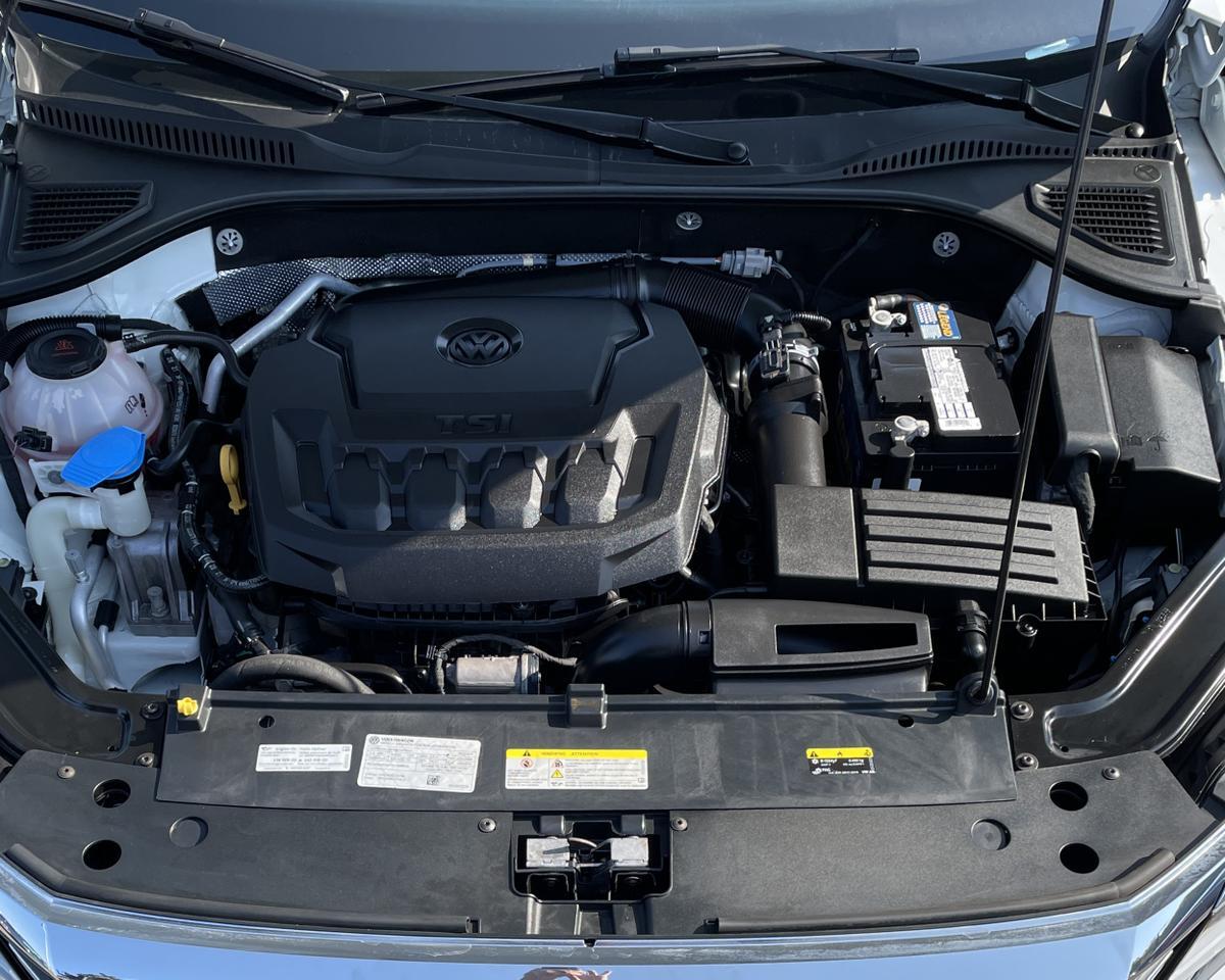 2022 Volkswagen Passat SE Sedan 4D Port Orchard WA