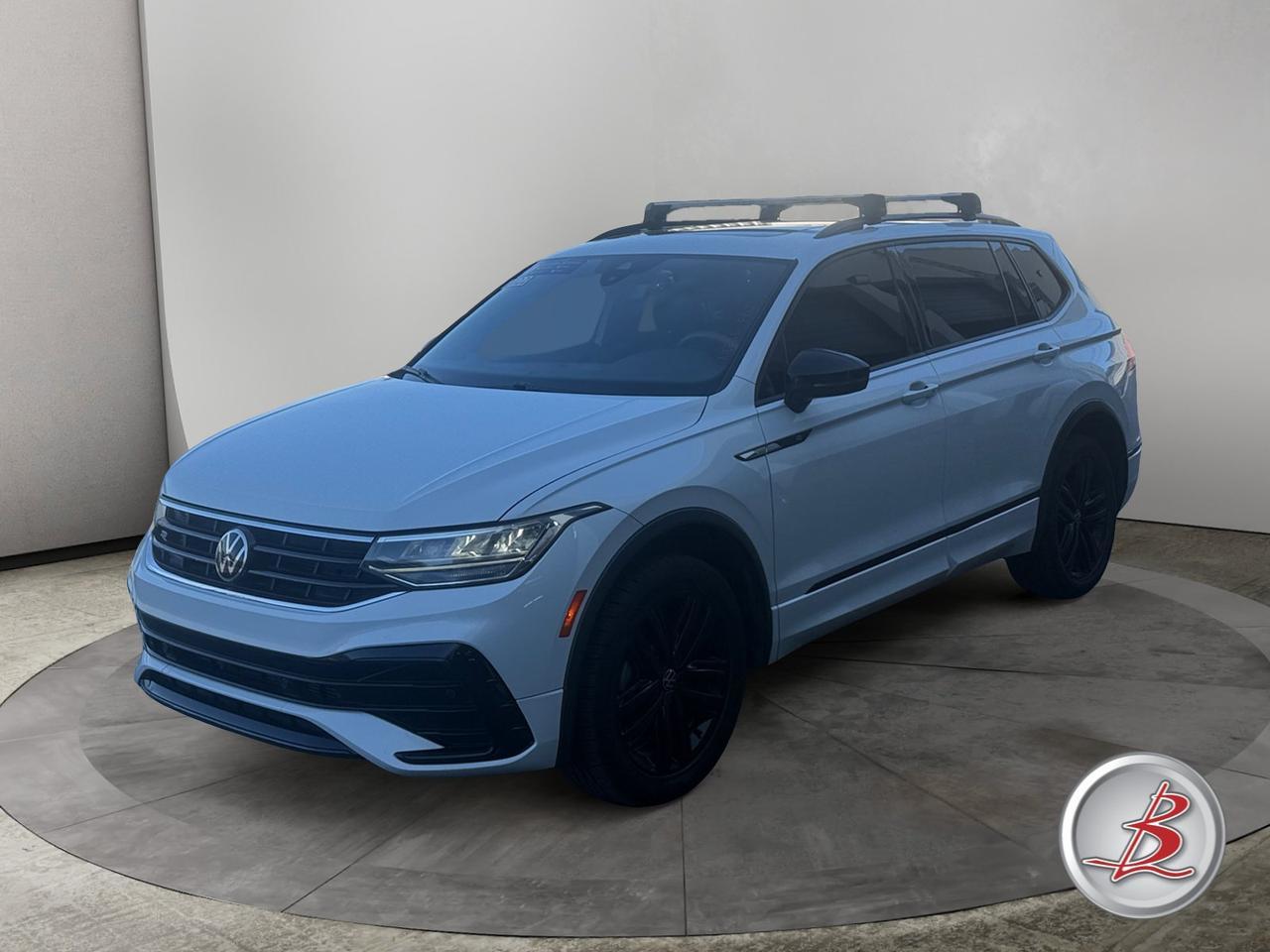 2022 Volkswagen TIGUAN SE R-Line Black