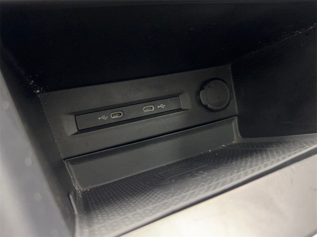 2022 Volkswagen Taos 1.5T SE CAM,PANO,HTD STS,BLIND SPOT,18&quot; WLS Irving TX