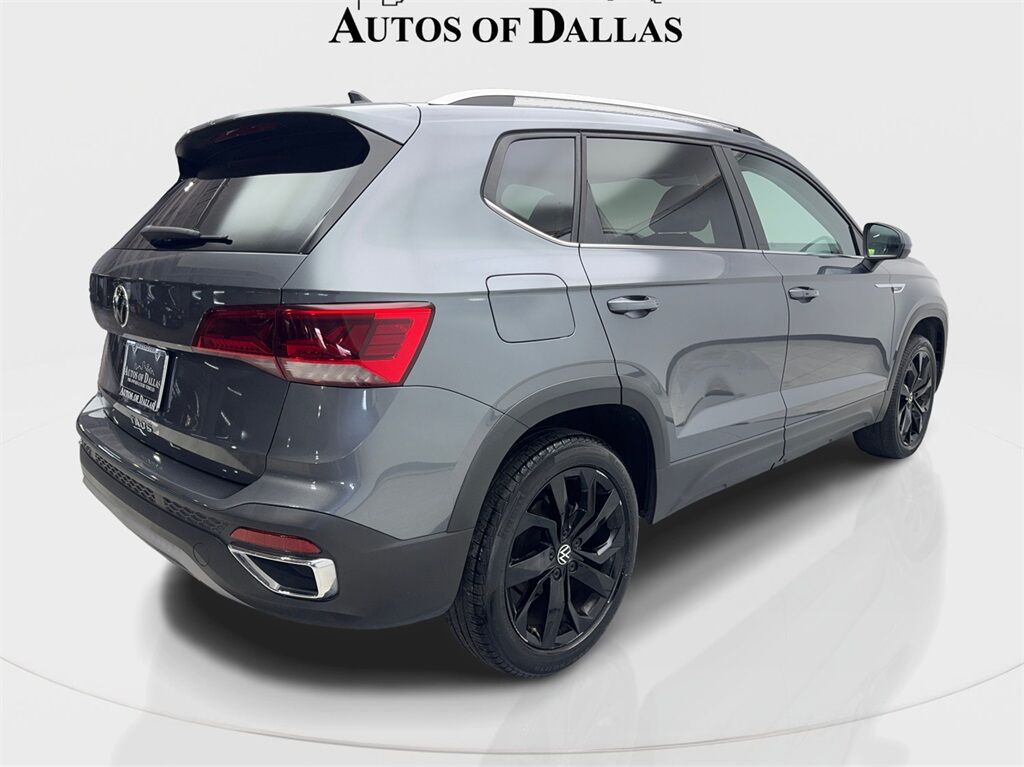2022 Volkswagen Taos 1.5T SE CAM,PANO,HTD STS,BLIND SPOT,18&quot; WLS Irving TX