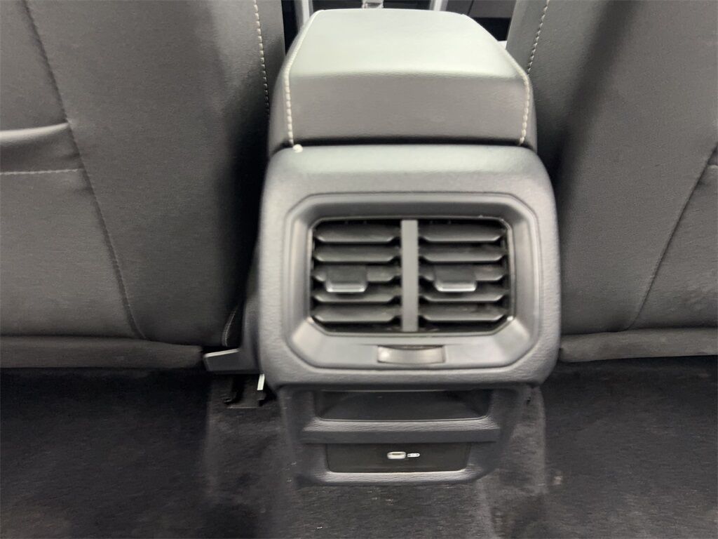2022 Volkswagen Taos 1.5T SE CAM,PANO,HTD STS,BLIND SPOT,18&quot; WLS Irving TX