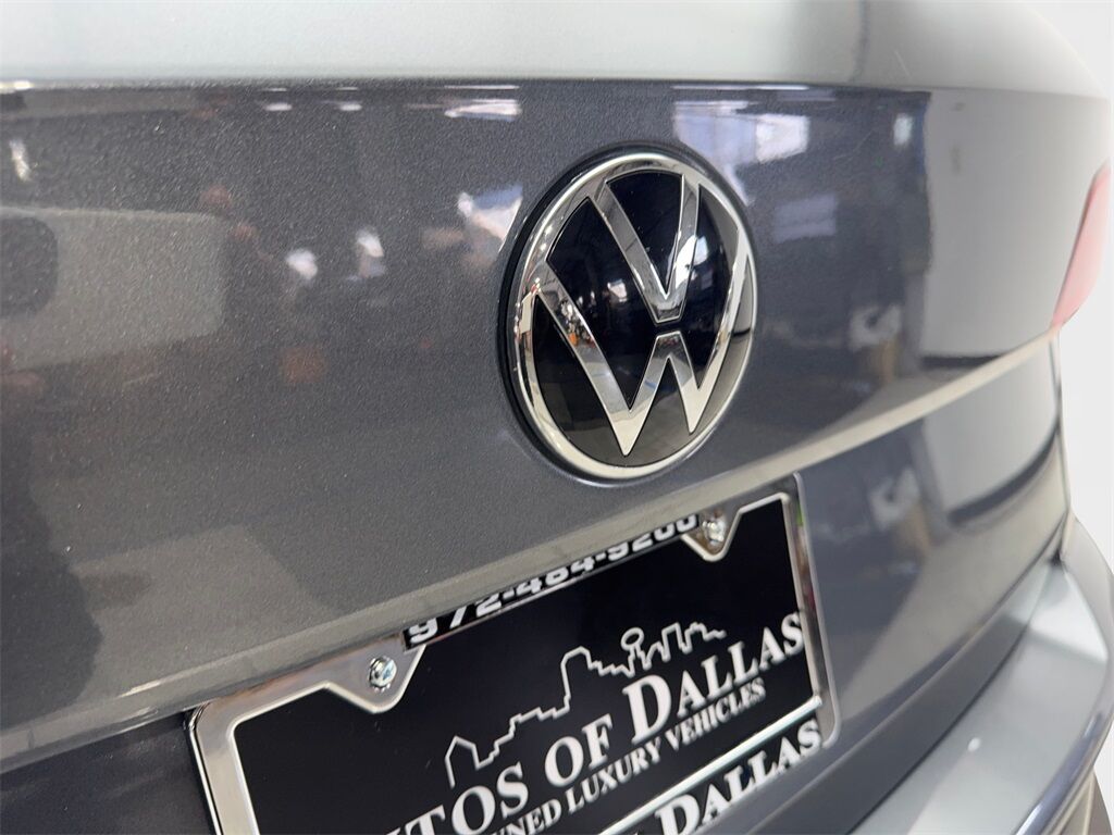 2022 Volkswagen Taos 1.5T SE CAM,PANO,HTD STS,BLIND SPOT,18&quot; WLS Irving TX