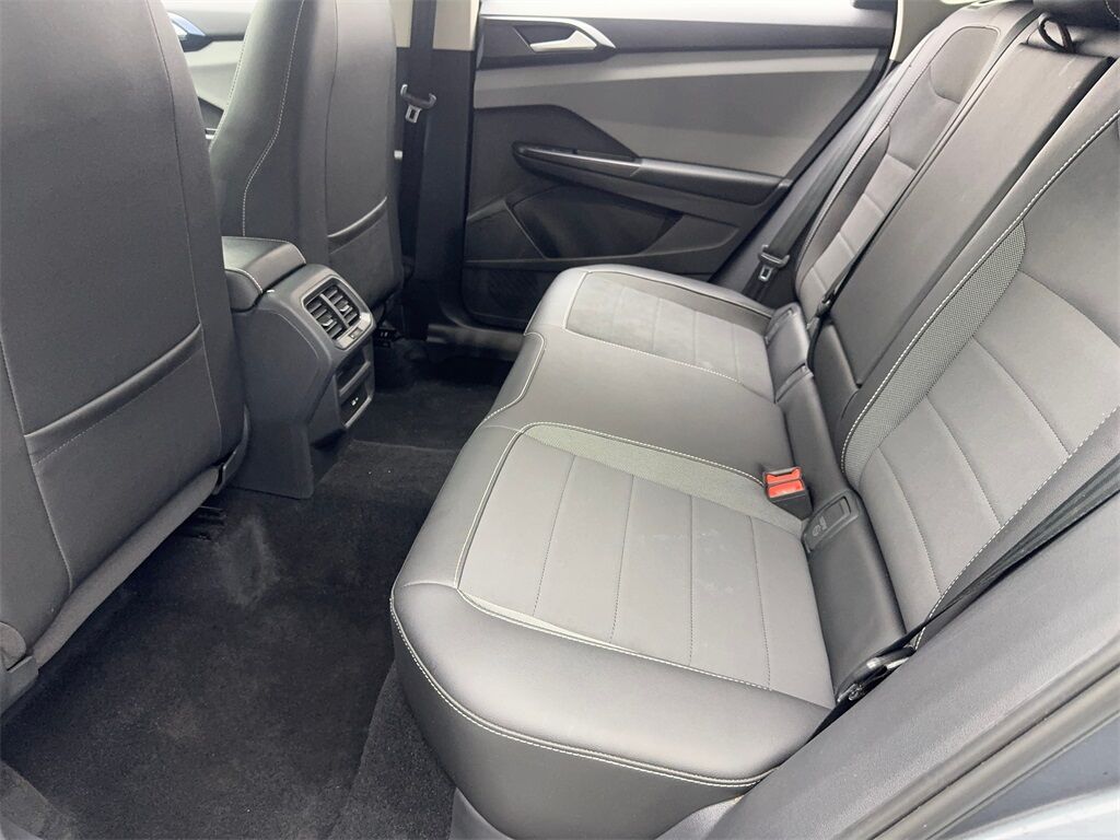 2022 Volkswagen Taos 1.5T SE CAM,PANO,HTD STS,BLIND SPOT,18&quot; WLS Irving TX