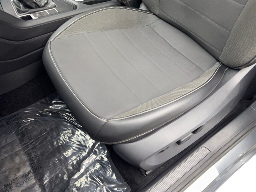 2022 Volkswagen Taos 1.5T SE CAM,PANO,HTD STS,BLIND SPOT,18&quot; WLS Irving TX