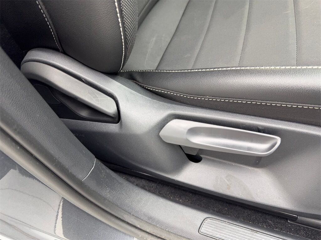 2022 Volkswagen Taos 1.5T SE CAM,PANO,HTD STS,BLIND SPOT,18&quot; WLS Irving TX