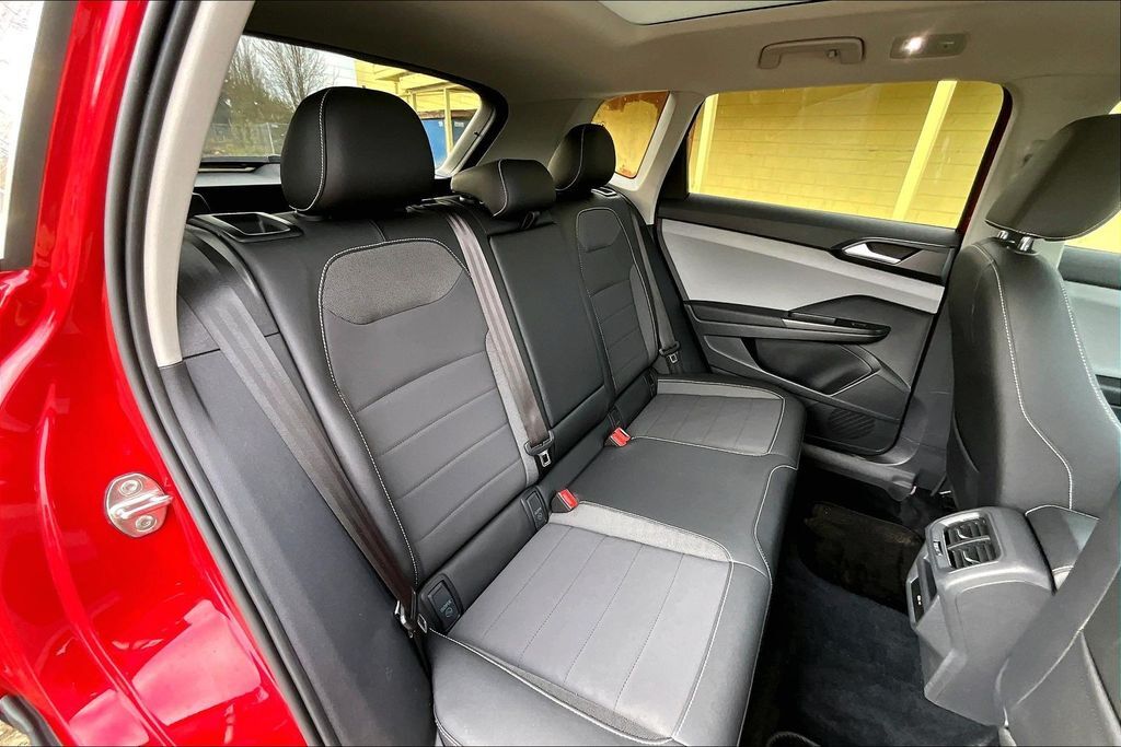 2022 Volkswagen Taos 1.5T SE OR