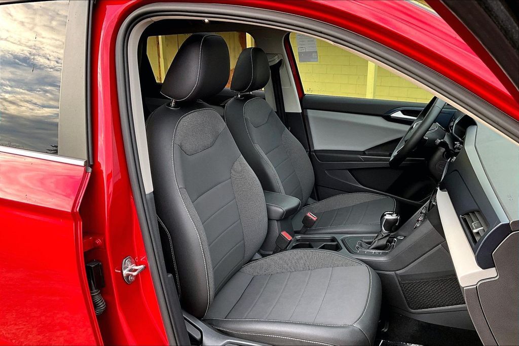 2022 Volkswagen Taos 1.5T SE OR