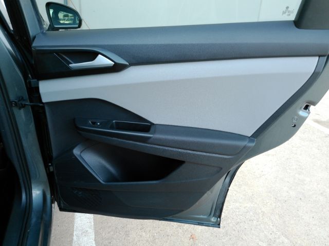 2022 Volkswagen Taos 1.5T SE Plano TX