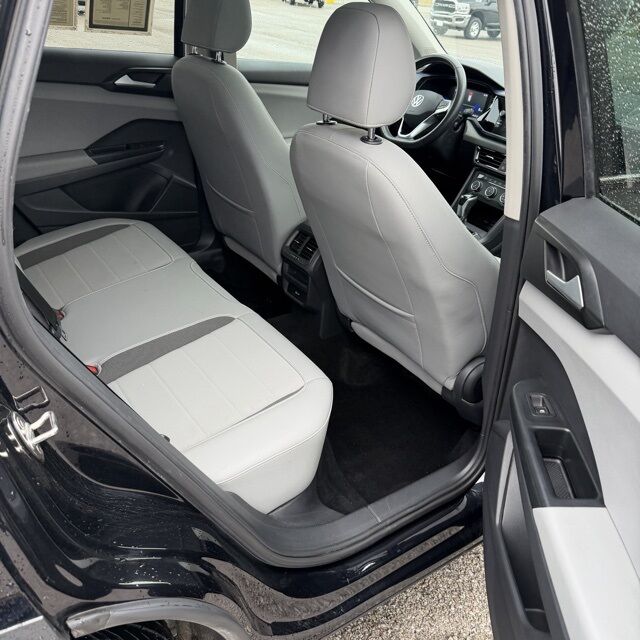 2022 Volkswagen Taos 1.5T SE Herrin IL