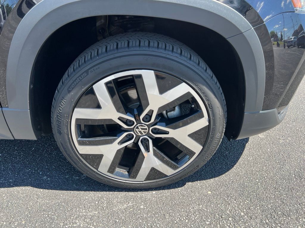 2022 Volkswagen Taos 1.5T SEL Mount Joy PA