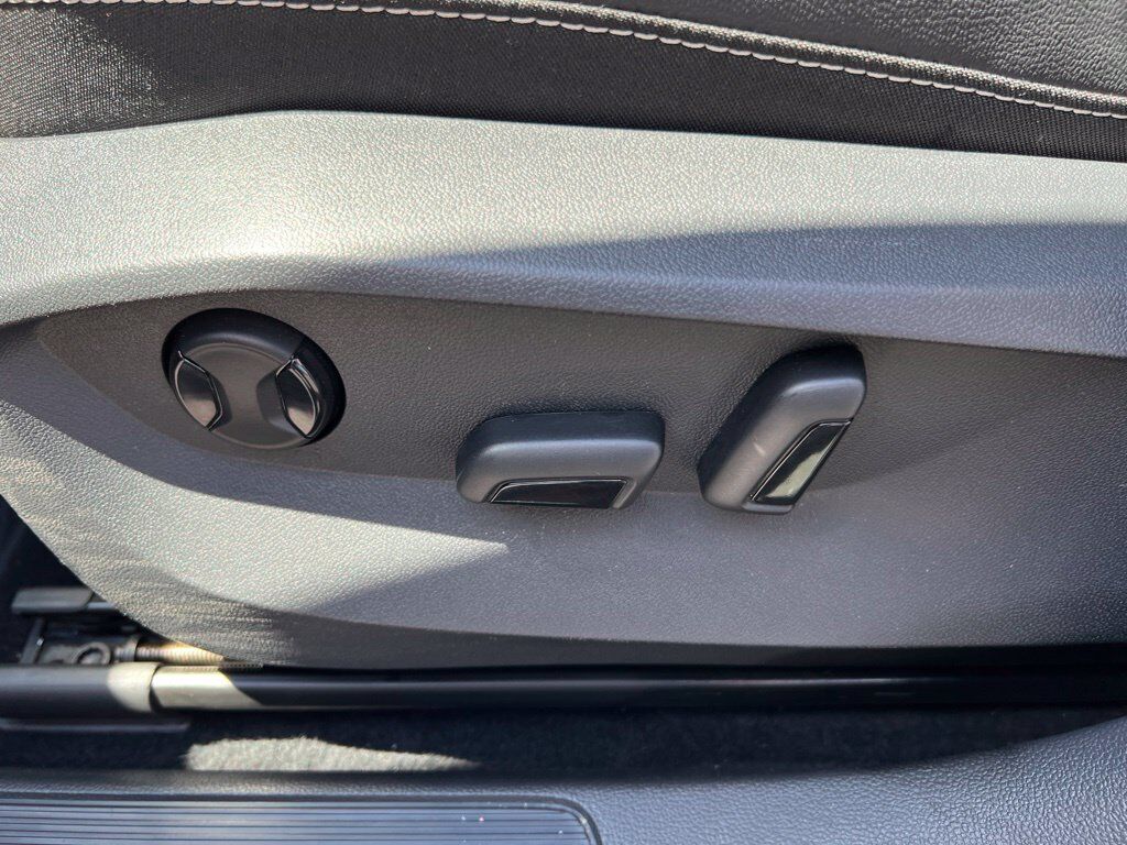 2022 Volkswagen Taos 1.5T SEL Mount Joy PA