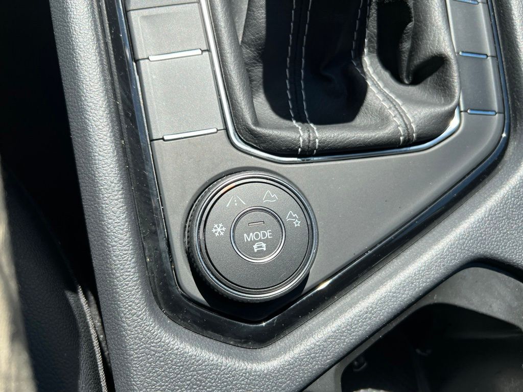 2022 Volkswagen Taos 1.5T SEL Mount Joy PA