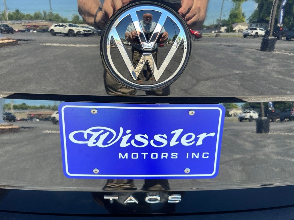 2022 Volkswagen Taos 1.5T SEL Mount Joy PA