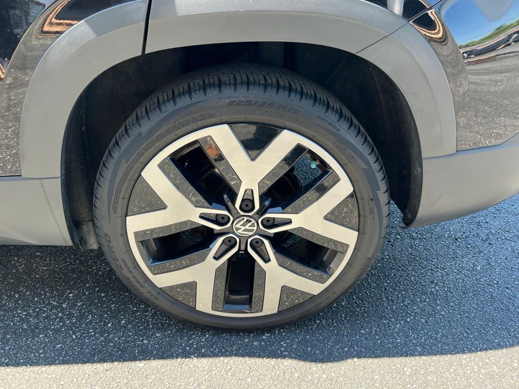 2022 Volkswagen Taos 1.5T SEL Mount Joy PA