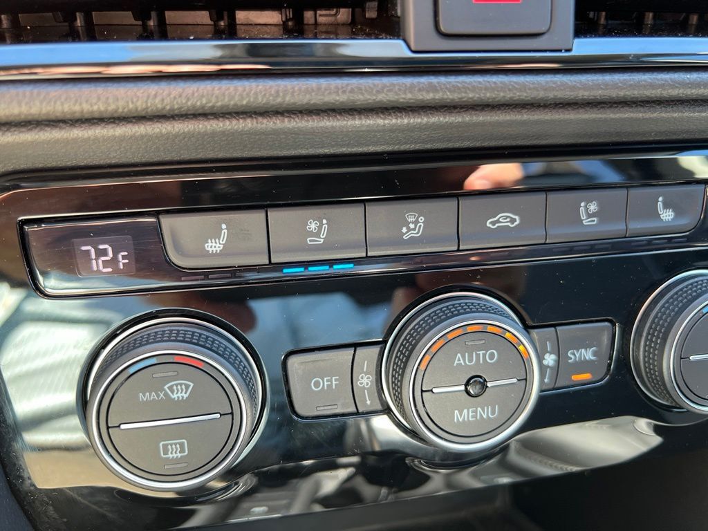 2022 Volkswagen Taos 1.5T SEL Mount Joy PA
