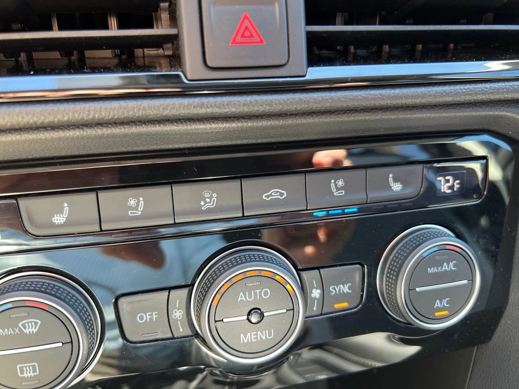 2022 Volkswagen Taos 1.5T SEL Mount Joy PA