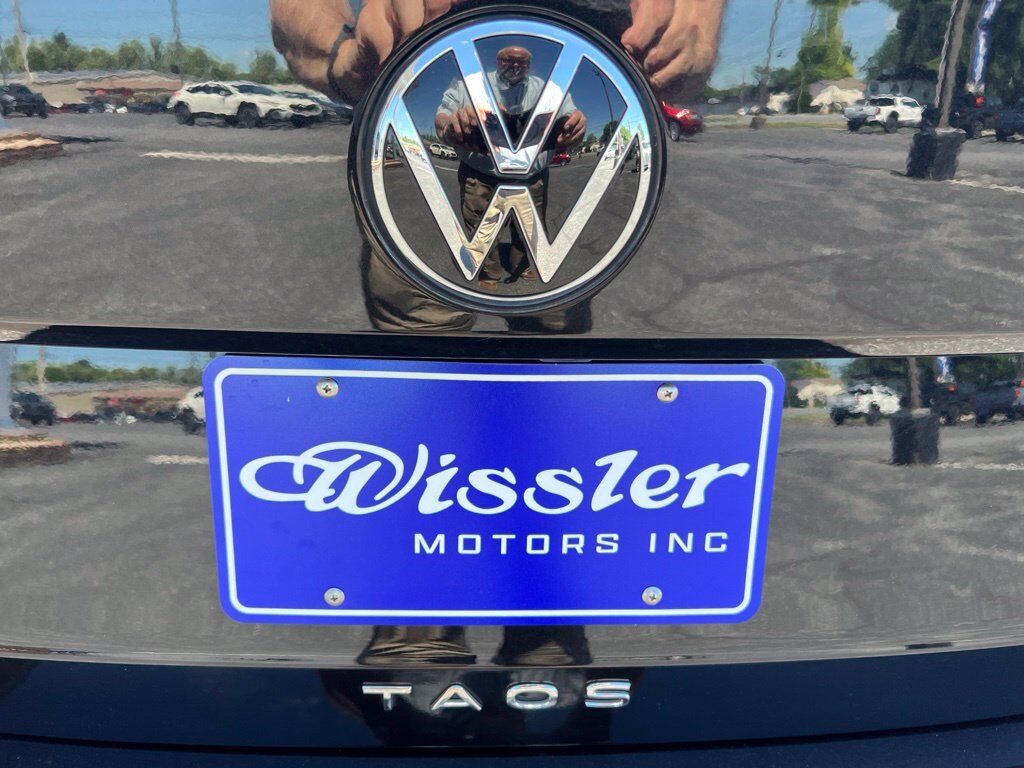 2022 Volkswagen Taos 1.5T SEL Mount Joy PA