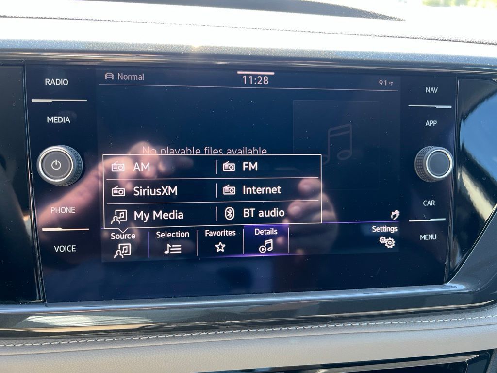 2022 Volkswagen Taos 1.5T SEL Mount Joy PA
