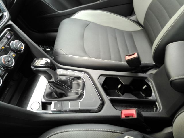 2022 Volkswagen Taos 1.5T SEL Plano TX