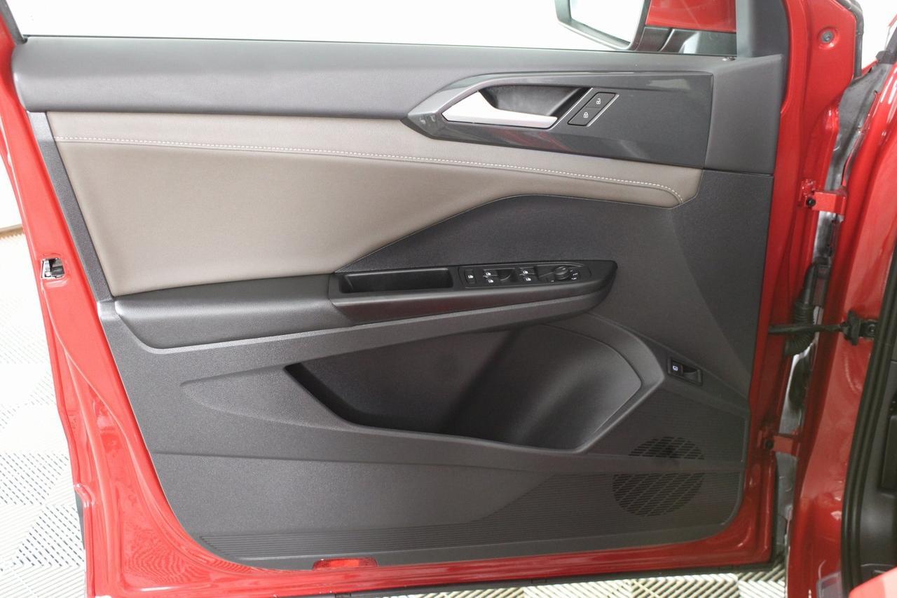 2022 Volkswagen Taos 1.5T SEL Manassas VA