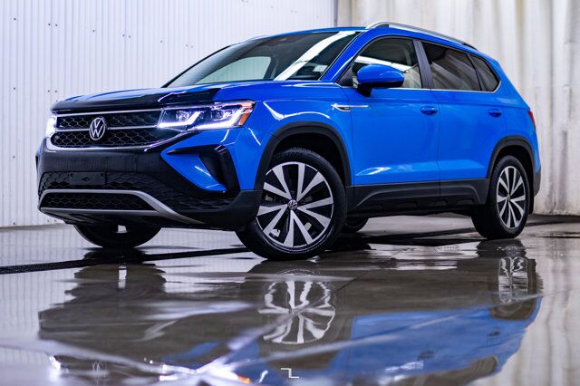 2022 Volkswagen Taos 4Motion Highline Leather Roof Nav Red Deer AB