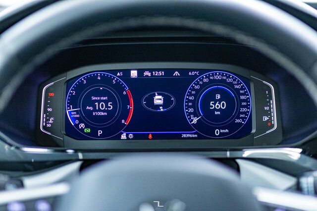 2022 Volkswagen Taos 4Motion Highline Leather Roof Nav Red Deer AB