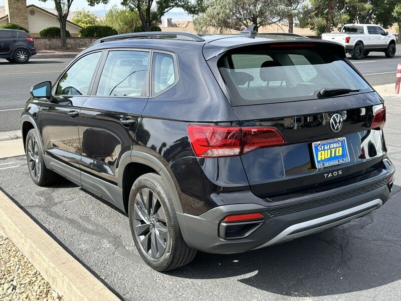 2022 Volkswagen Taos S photo 4