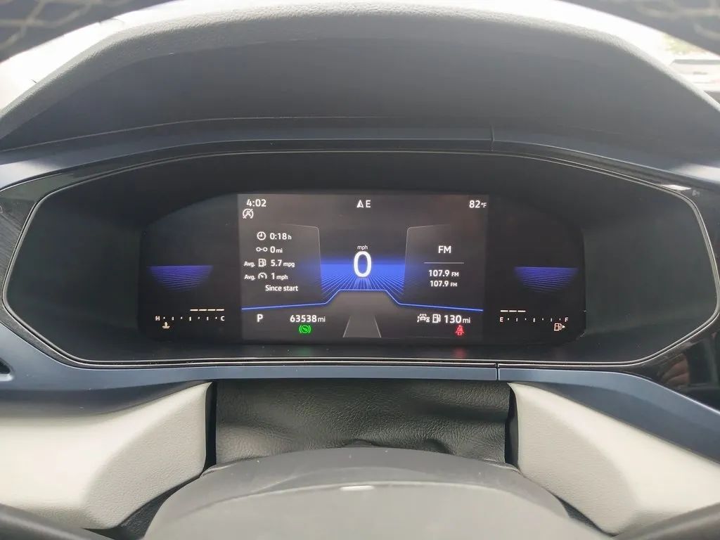 2022 Volkswagen Taos SE photo 26