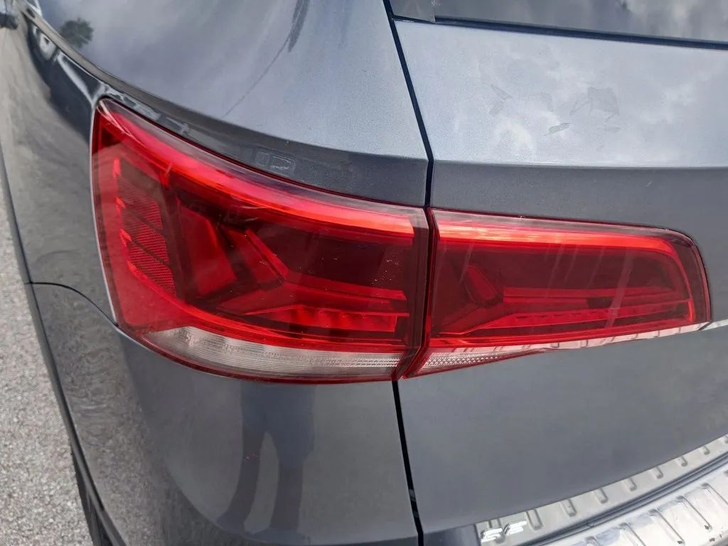 2022 Volkswagen Taos SE photo 9