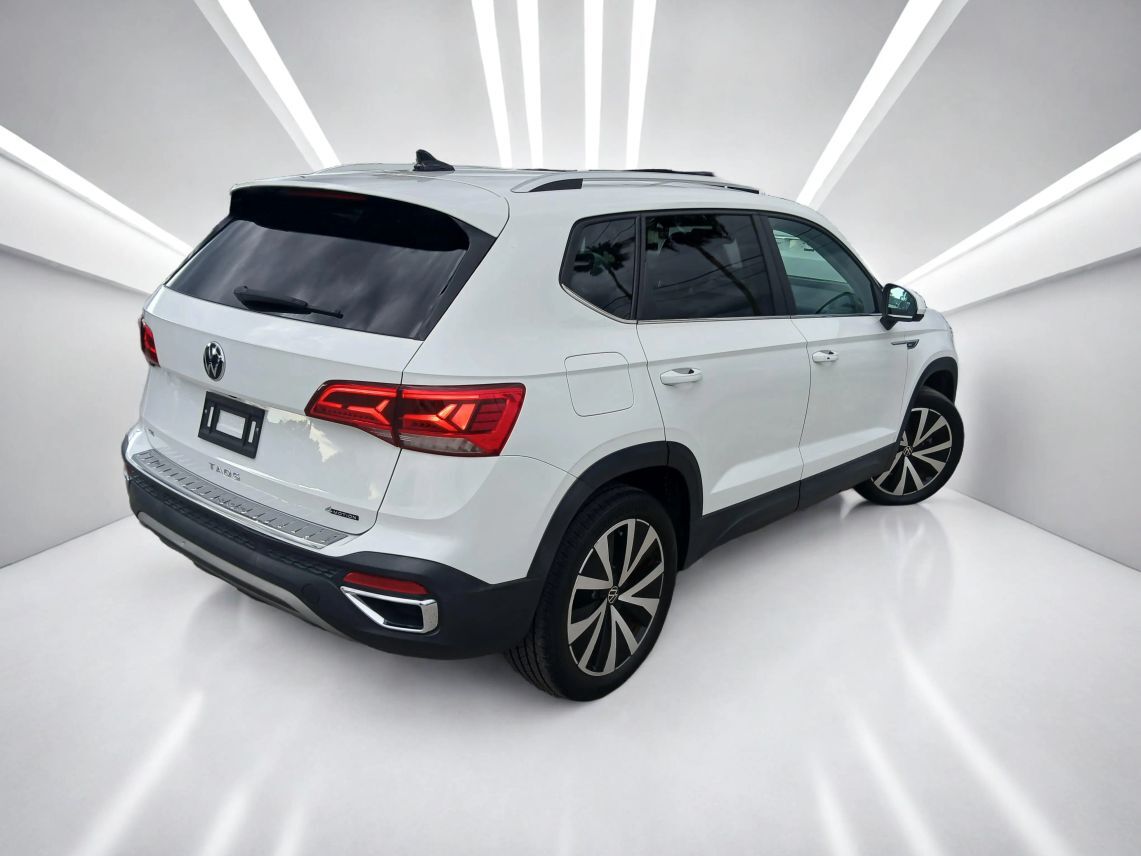 2022 Volkswagen Taos SE 4MOTION Sport Utility 4D Maitland FL