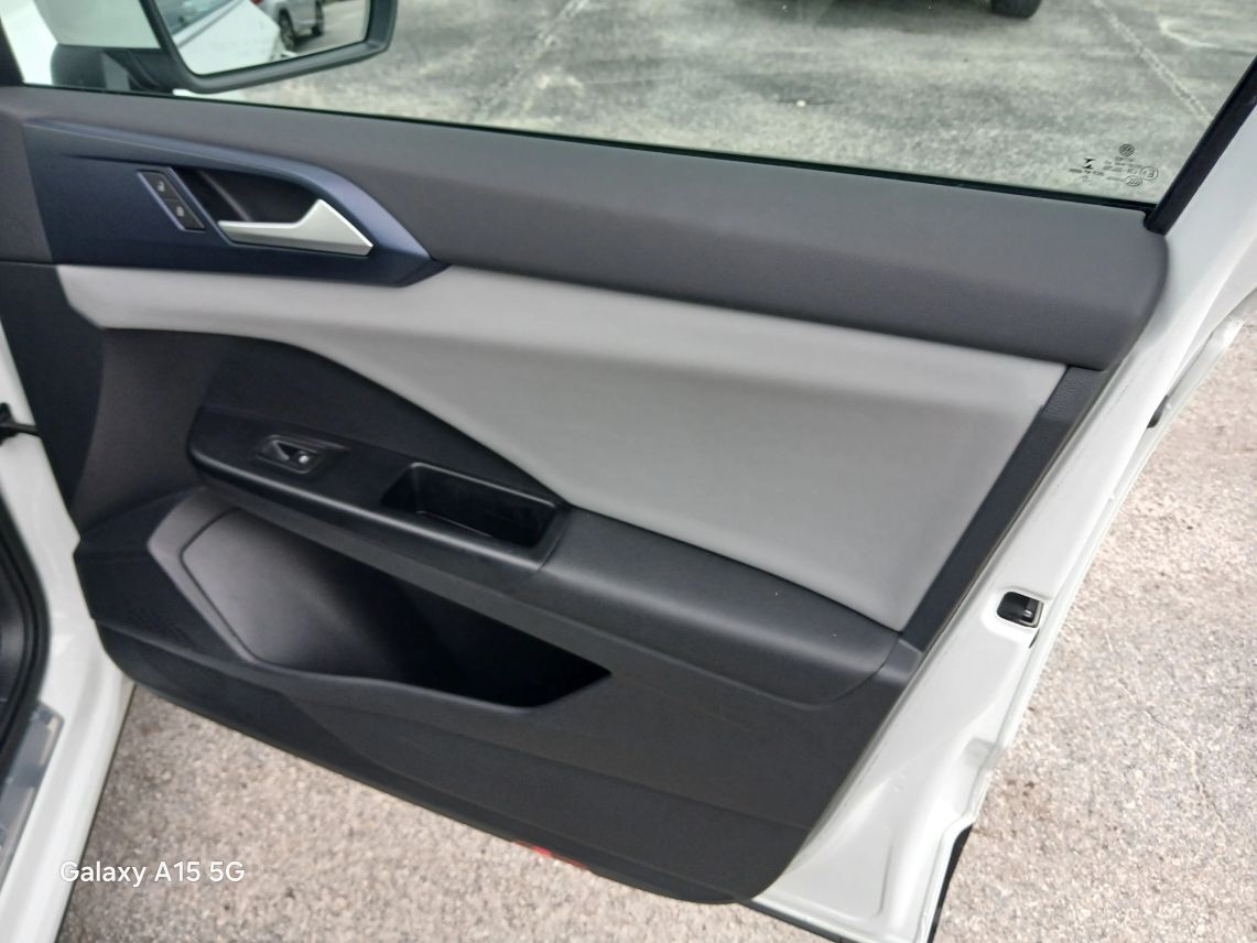 2022 Volkswagen Taos SE 4MOTION Sport Utility 4D Maitland FL