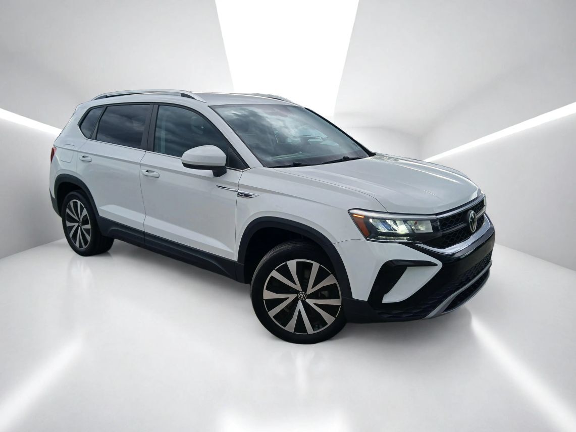 2022 Volkswagen Taos SE 4MOTION Sport Utility 4D