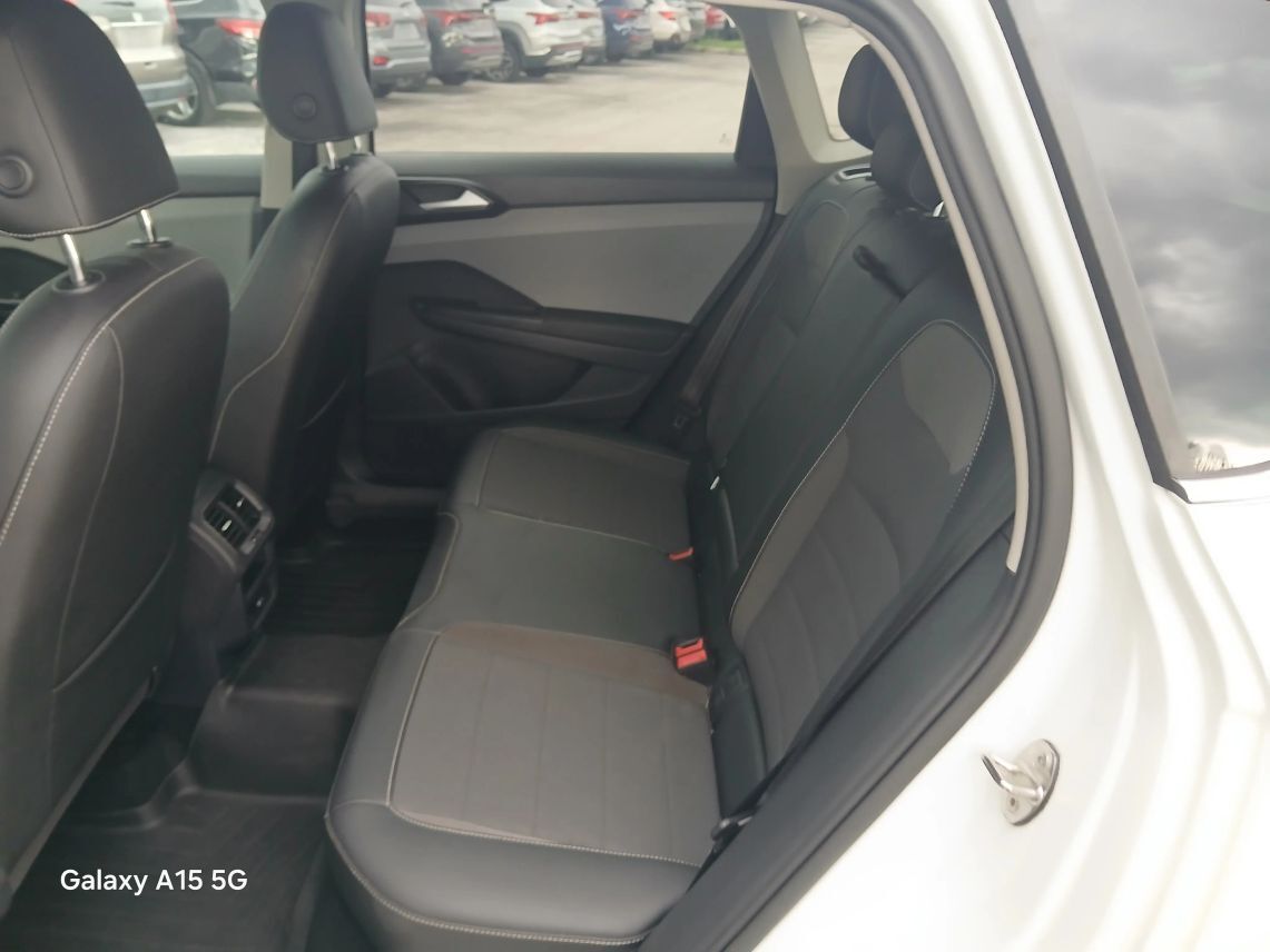 2022 Volkswagen Taos SE 4MOTION Sport Utility 4D Maitland FL