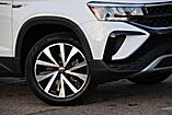 2022 Volkswagen Taos SE 4Motion Clovis CA 2022 Volkswagen Taos SE 4Motion Clovis CA