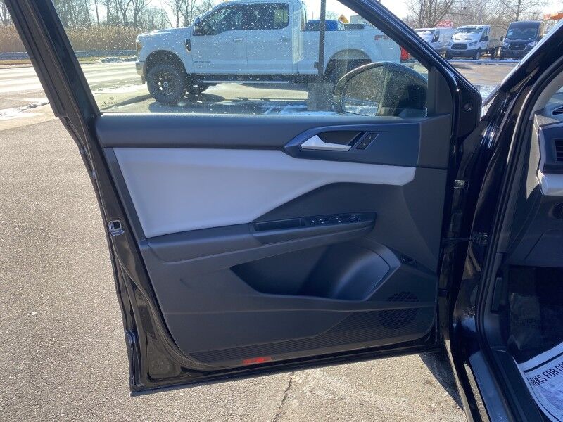 2022 Volkswagen Taos SE Bristol  PA