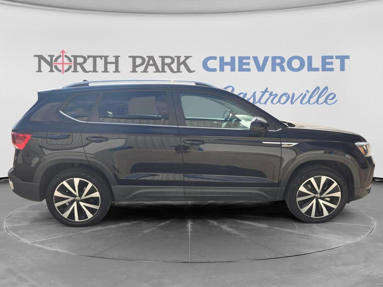 2022 Volkswagen Taos SE