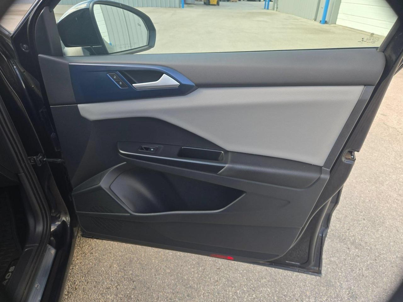 2022 Volkswagen Taos SE Castroville TX