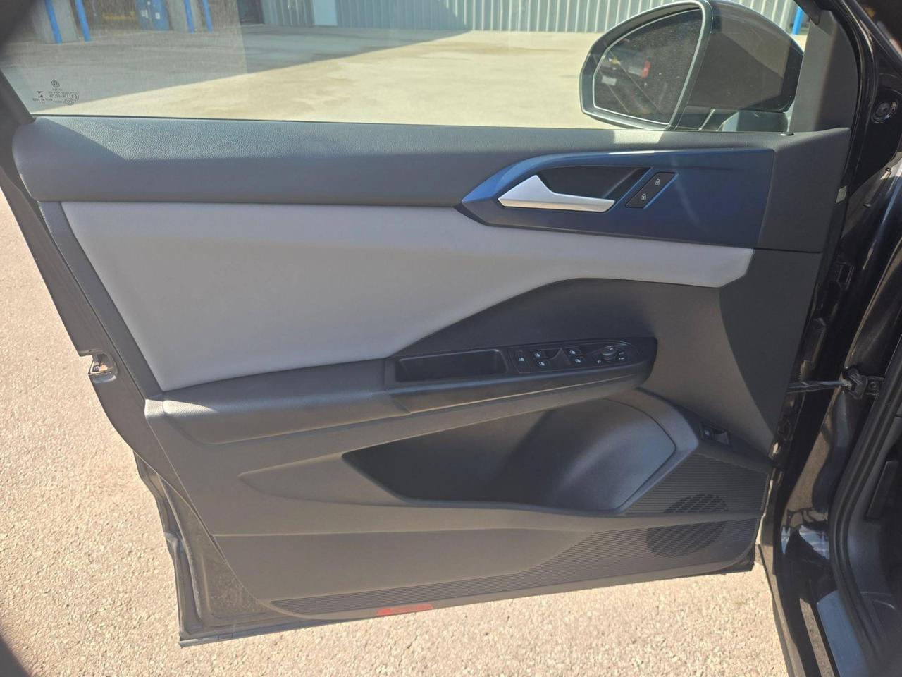 2022 Volkswagen Taos SE Castroville TX