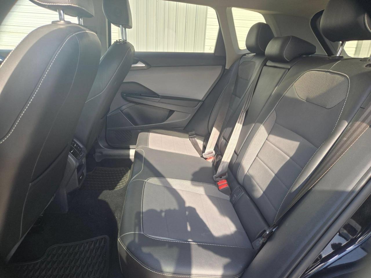 2022 Volkswagen Taos SE Castroville TX