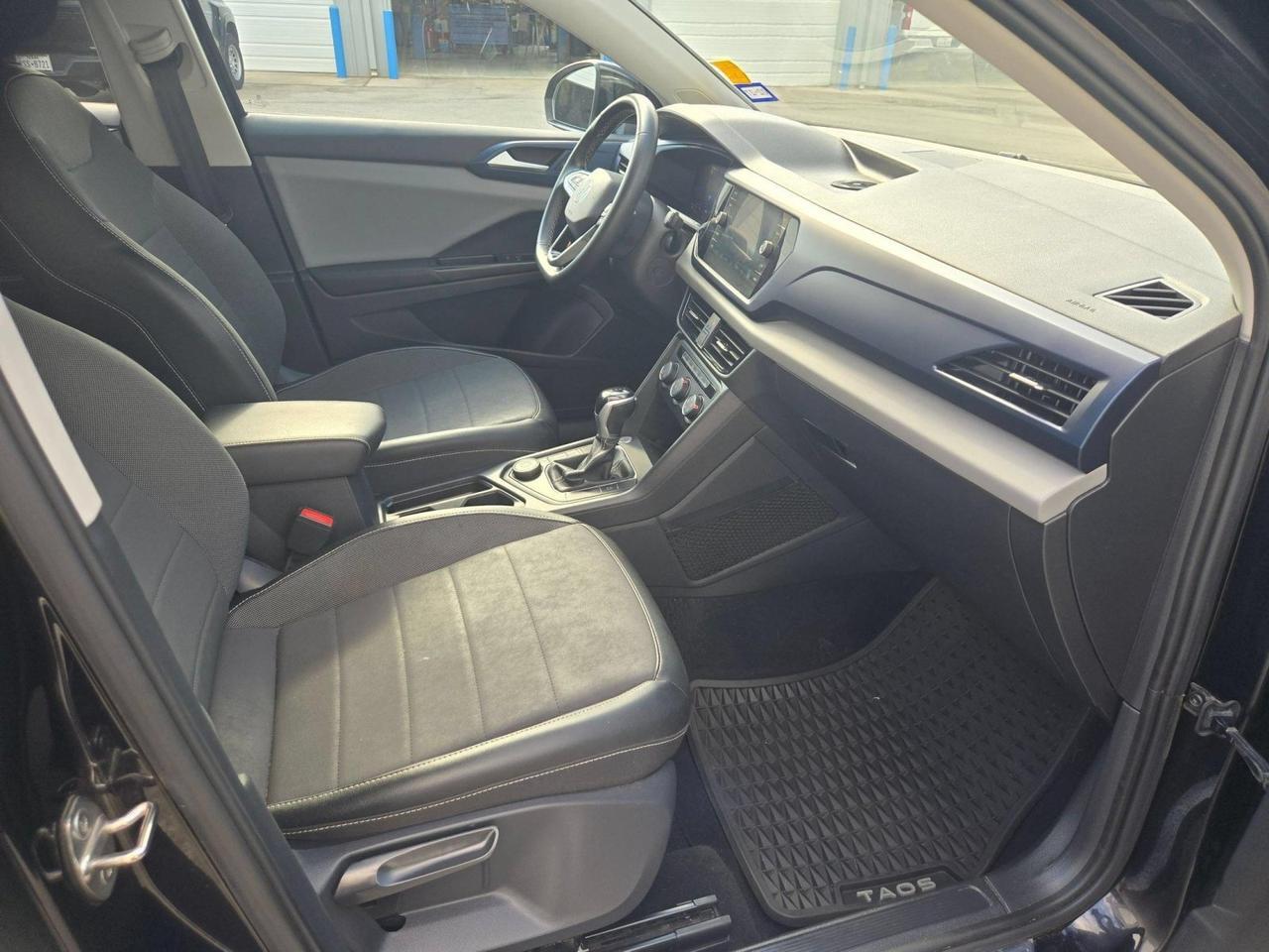 2022 Volkswagen Taos SE Castroville TX