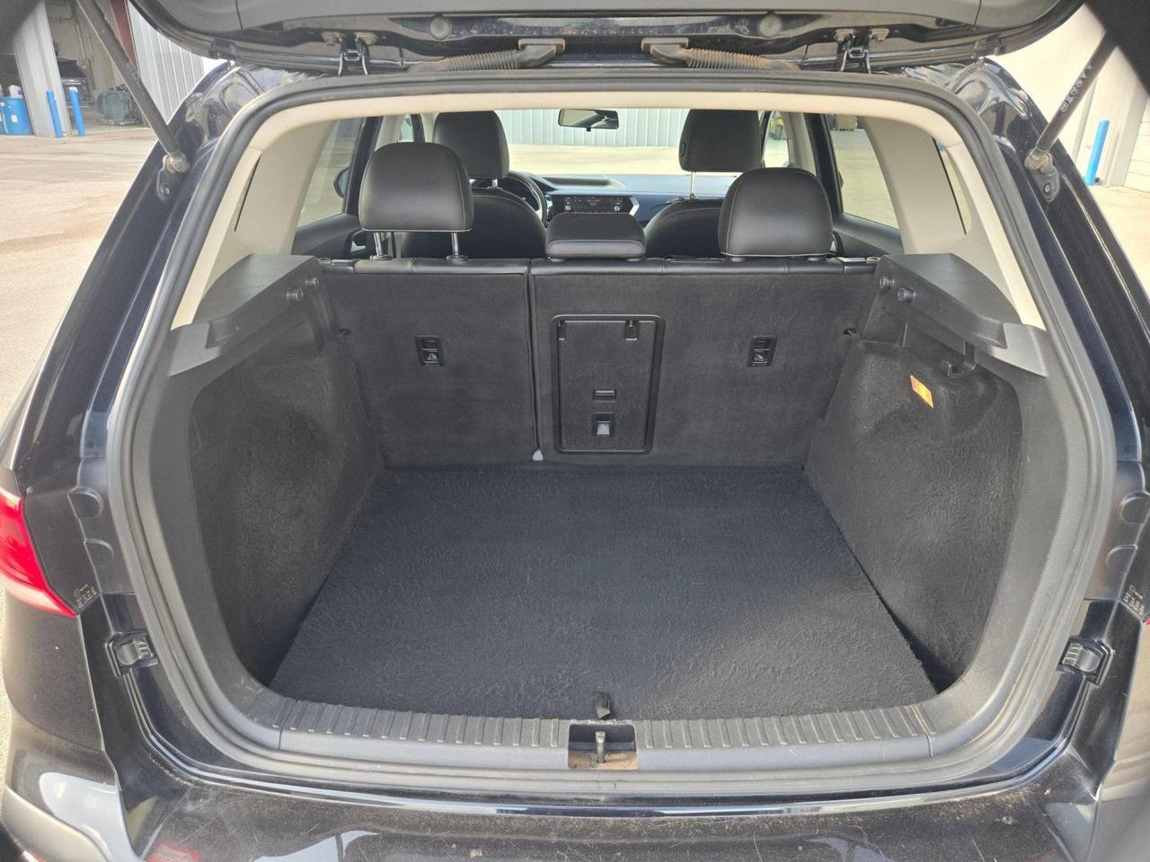 2022 Volkswagen Taos SE Castroville TX