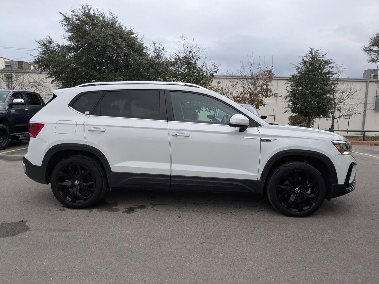 2022 Volkswagen Taos SE