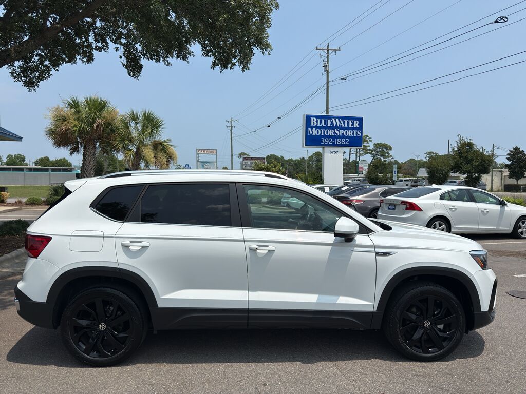 2022 Volkswagen Taos SE