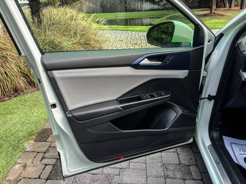 2022 Volkswagen Taos SE Wilmington NC