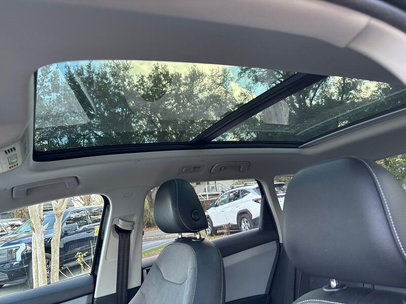 2022 Volkswagen Taos SE w/PANO SUNROOF Seffner FL