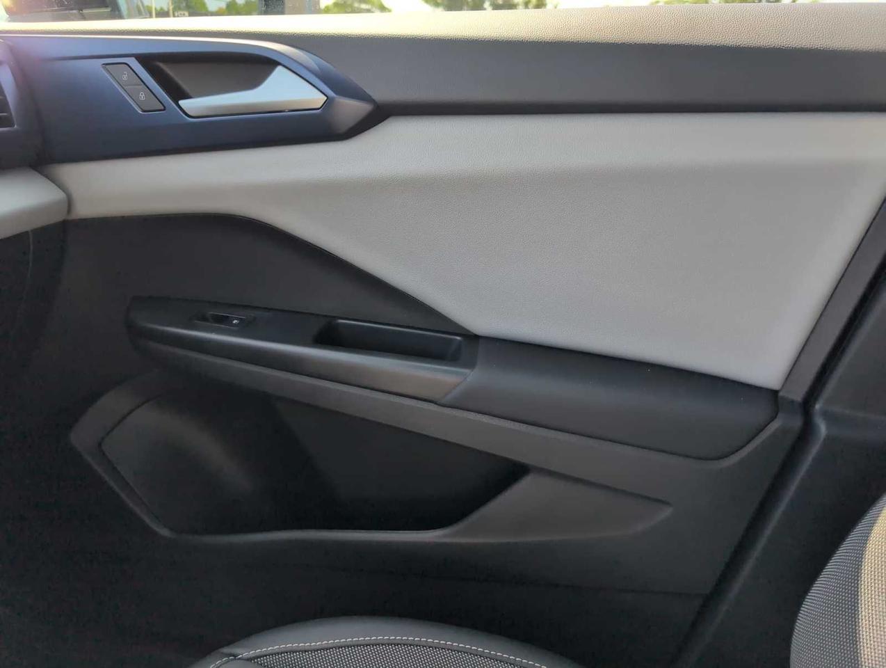 2022 Volkswagen Taos SE Medford MA