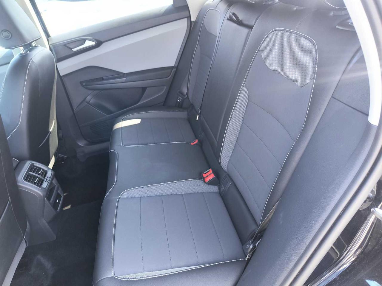 2022 Volkswagen Taos SE Medford MA