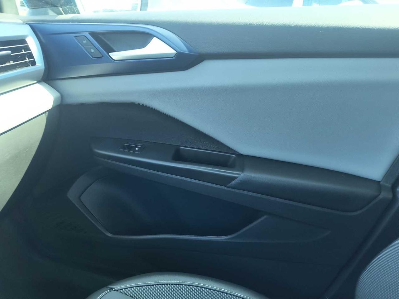 2022 Volkswagen Taos SE Medford MA