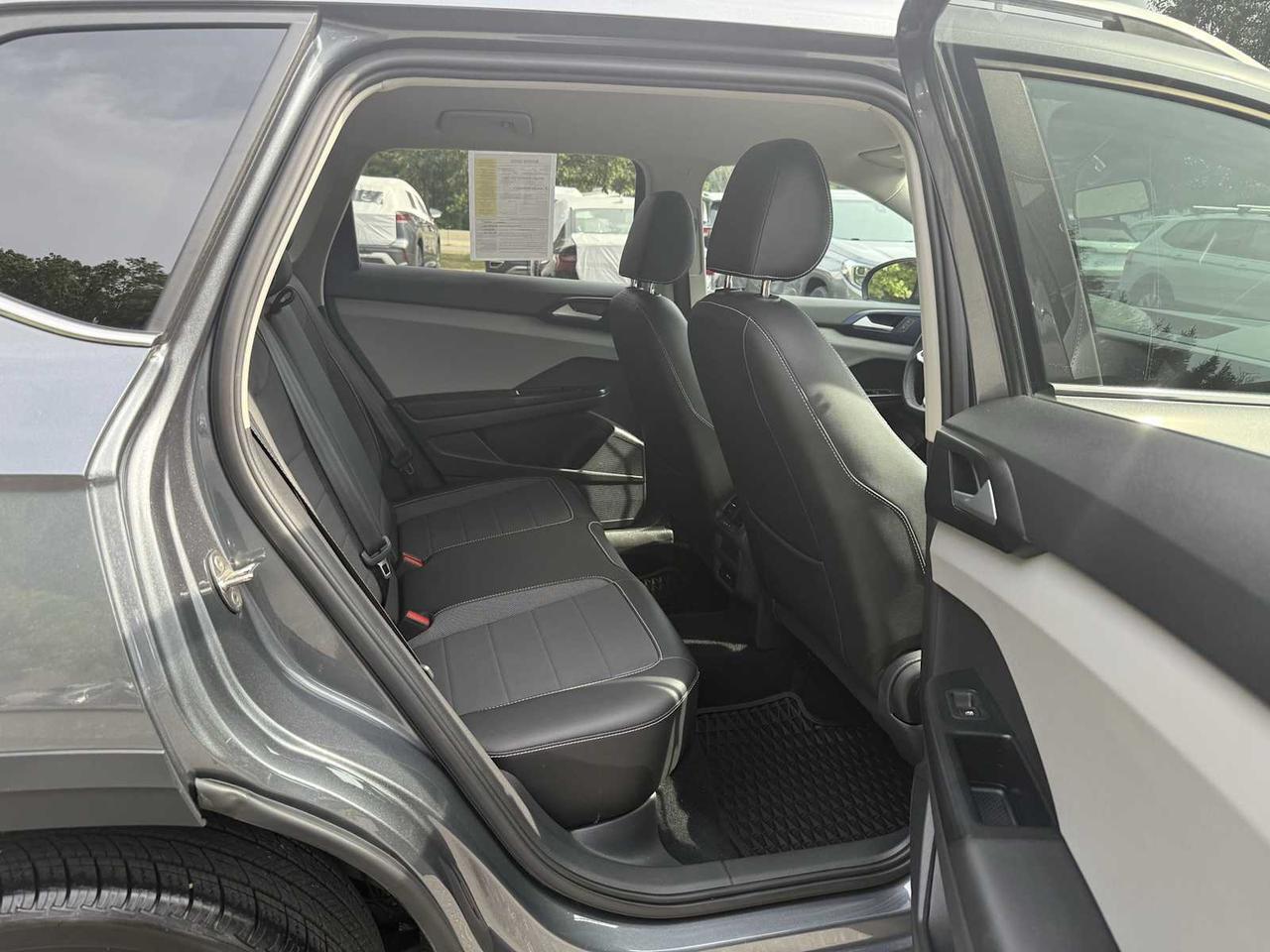 2022 Volkswagen Taos SE Westborough MA